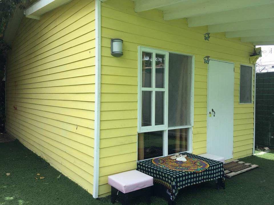Oasis Homestay *